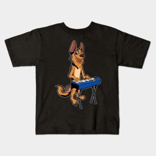 Cartoon german shepherd playing keyboard Kids T-Shirt